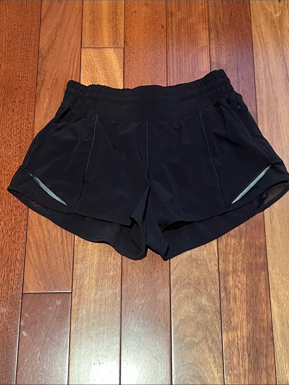 Lululemon Hotty Hot High-Rise Lined Women's Short 2.5
